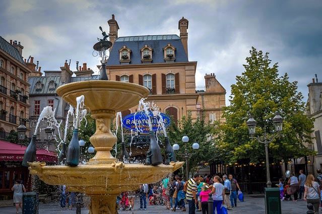 Disneyland Parijs gaat weer open op 15 juli